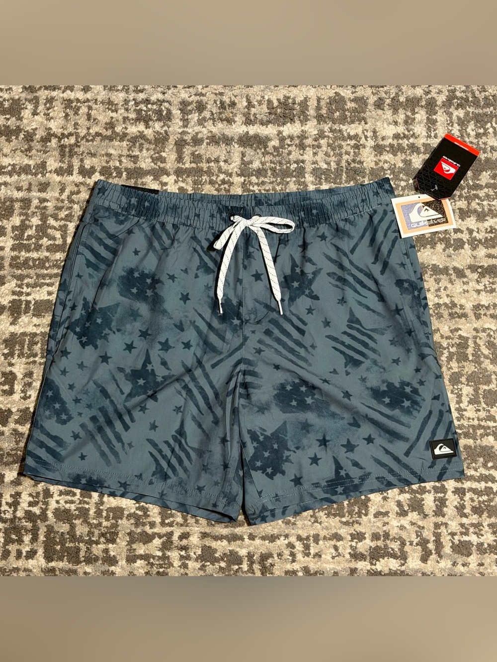NWT - Men’s Quiksilver 7” Inseam Blue Swim Volley Shorts, Size - L